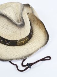 Vintage western straw hat with leather band detail