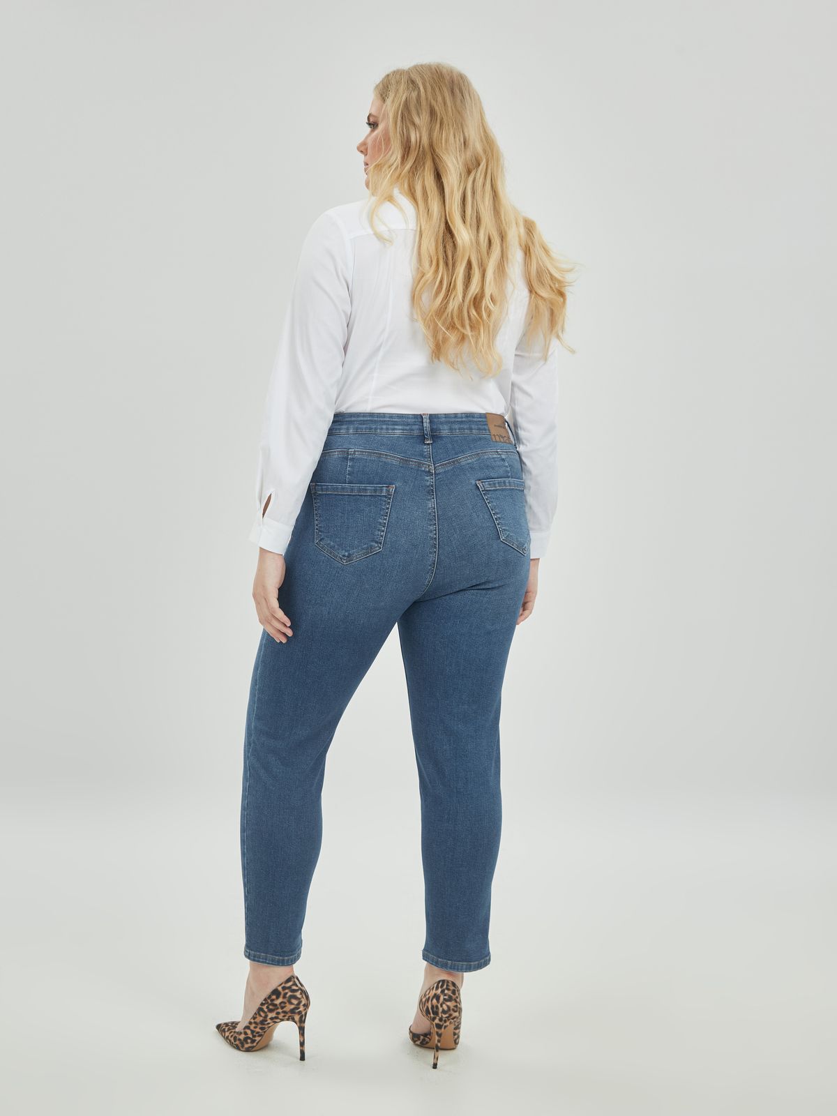 Cigarette basic jeans