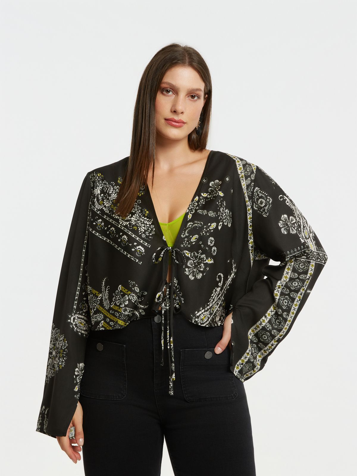Printed cropped tie blouse