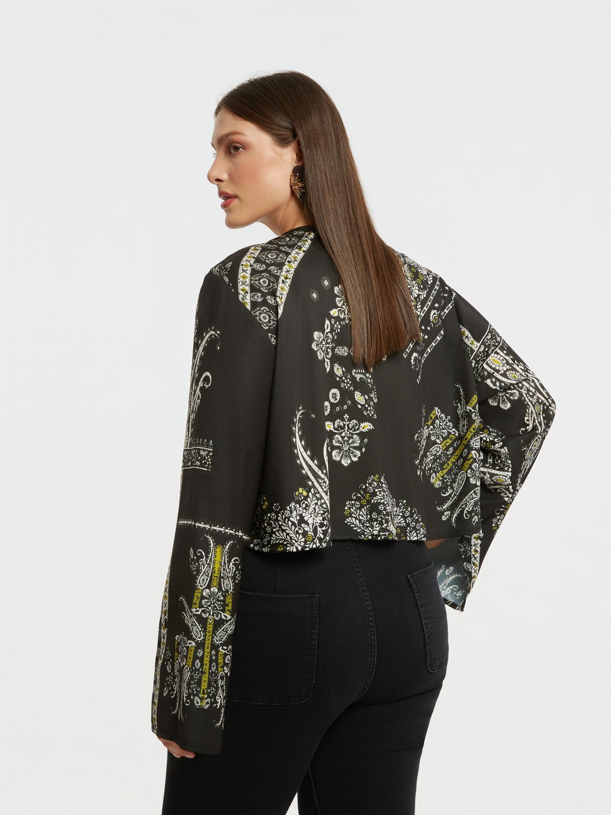 Printed cropped tie blouse