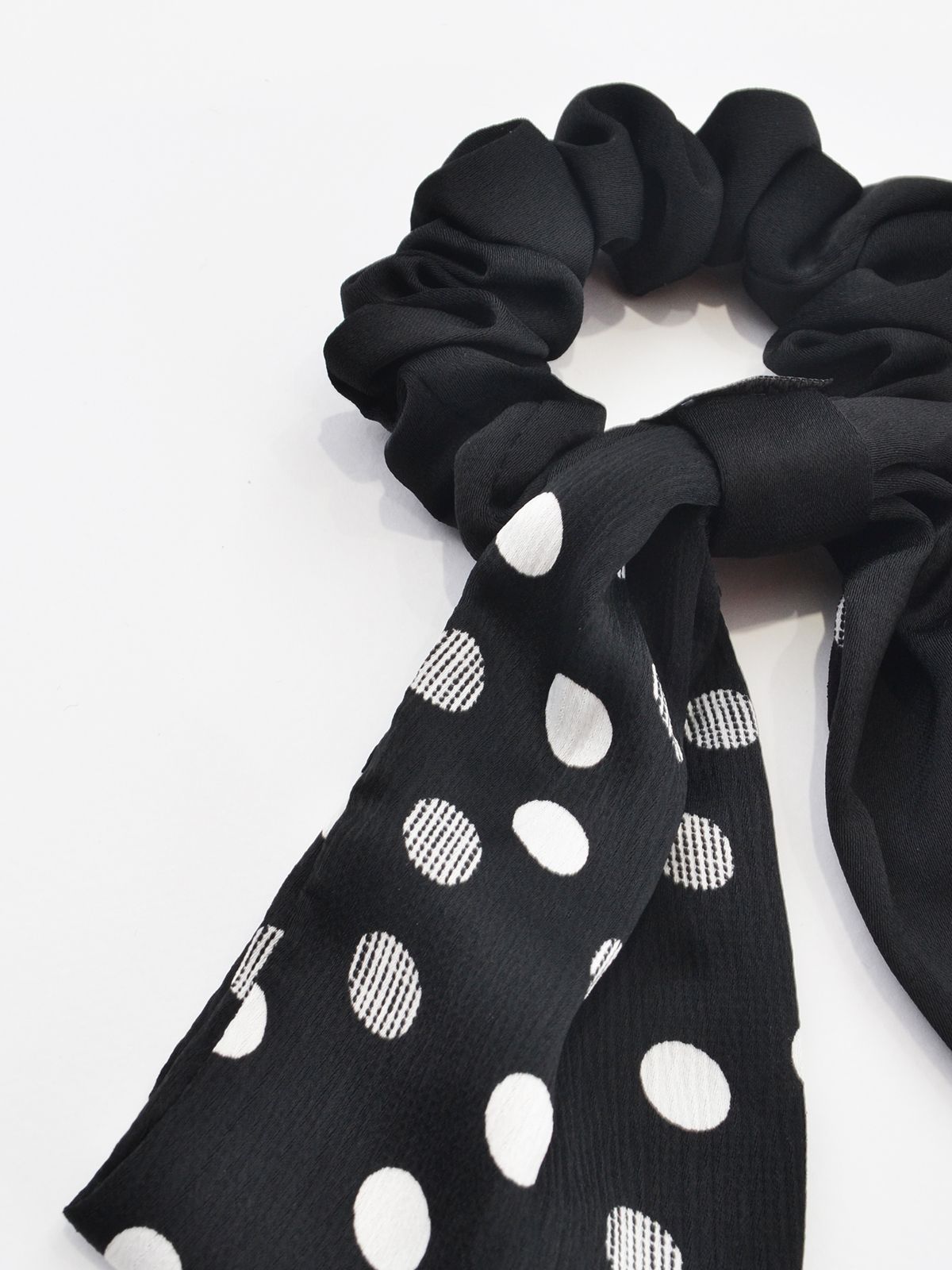 Mat Fashion Scrunchie σατέν με πουά φιόγκο Μαυρο