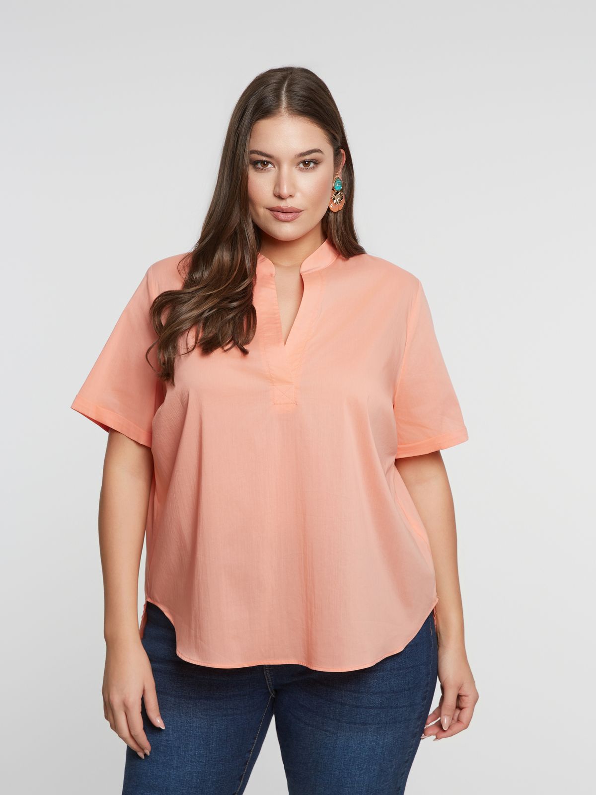 Basic cotton-blend blouse with V-notch neckline