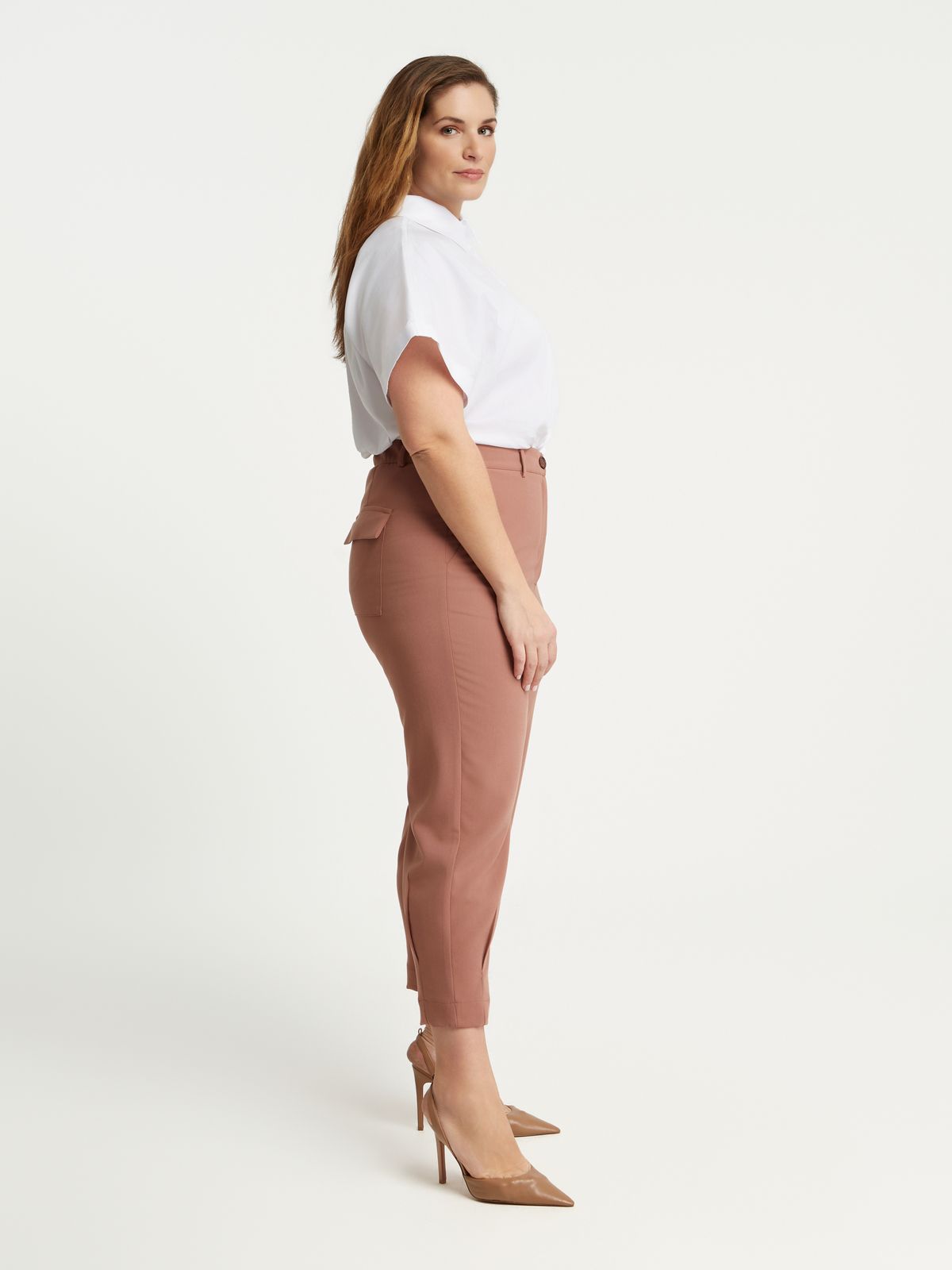 Carrot-fit tailored pants with front crease
