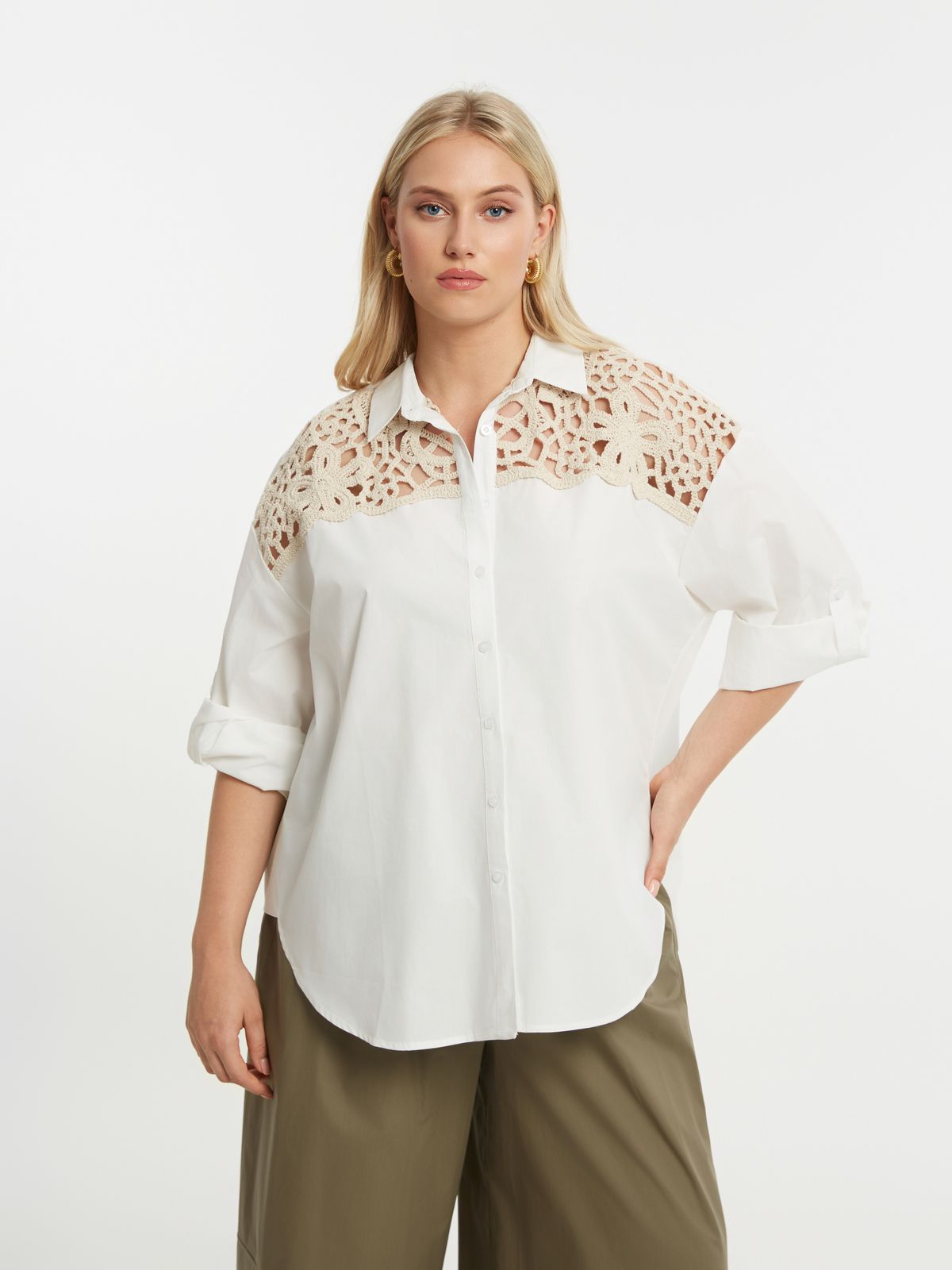 Cotton shirt with lace detail