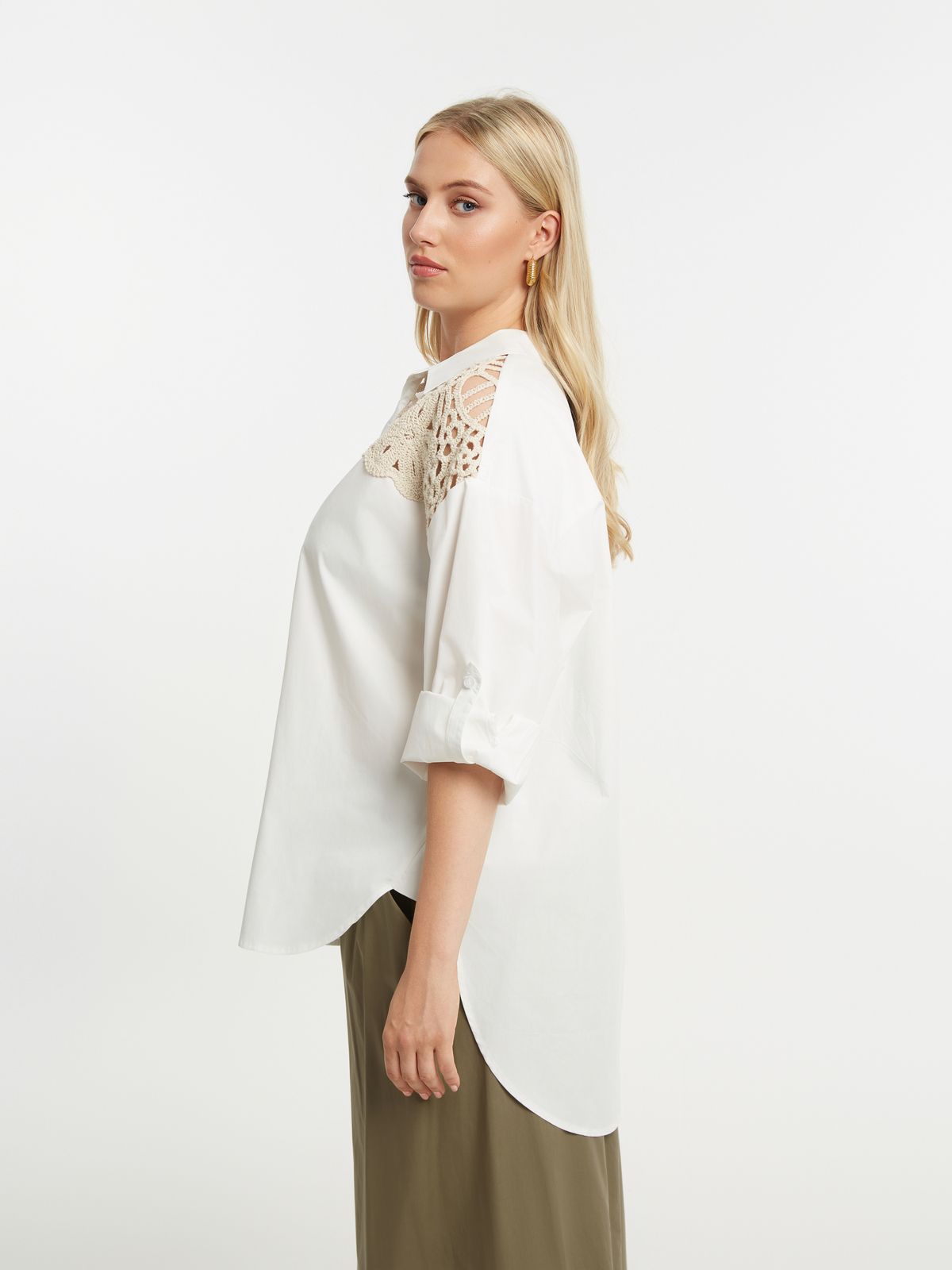 Cotton shirt with lace detail