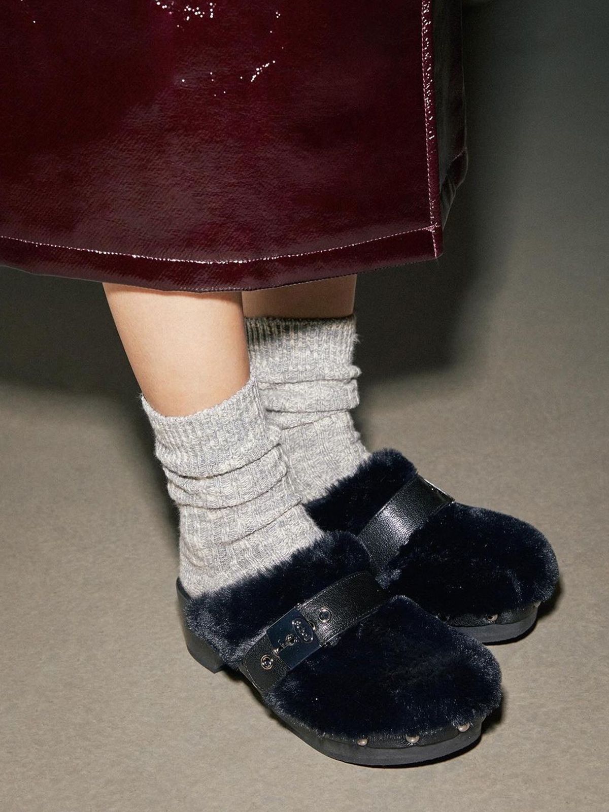 Dark Blue Fur Clogs Pescura Alaska
