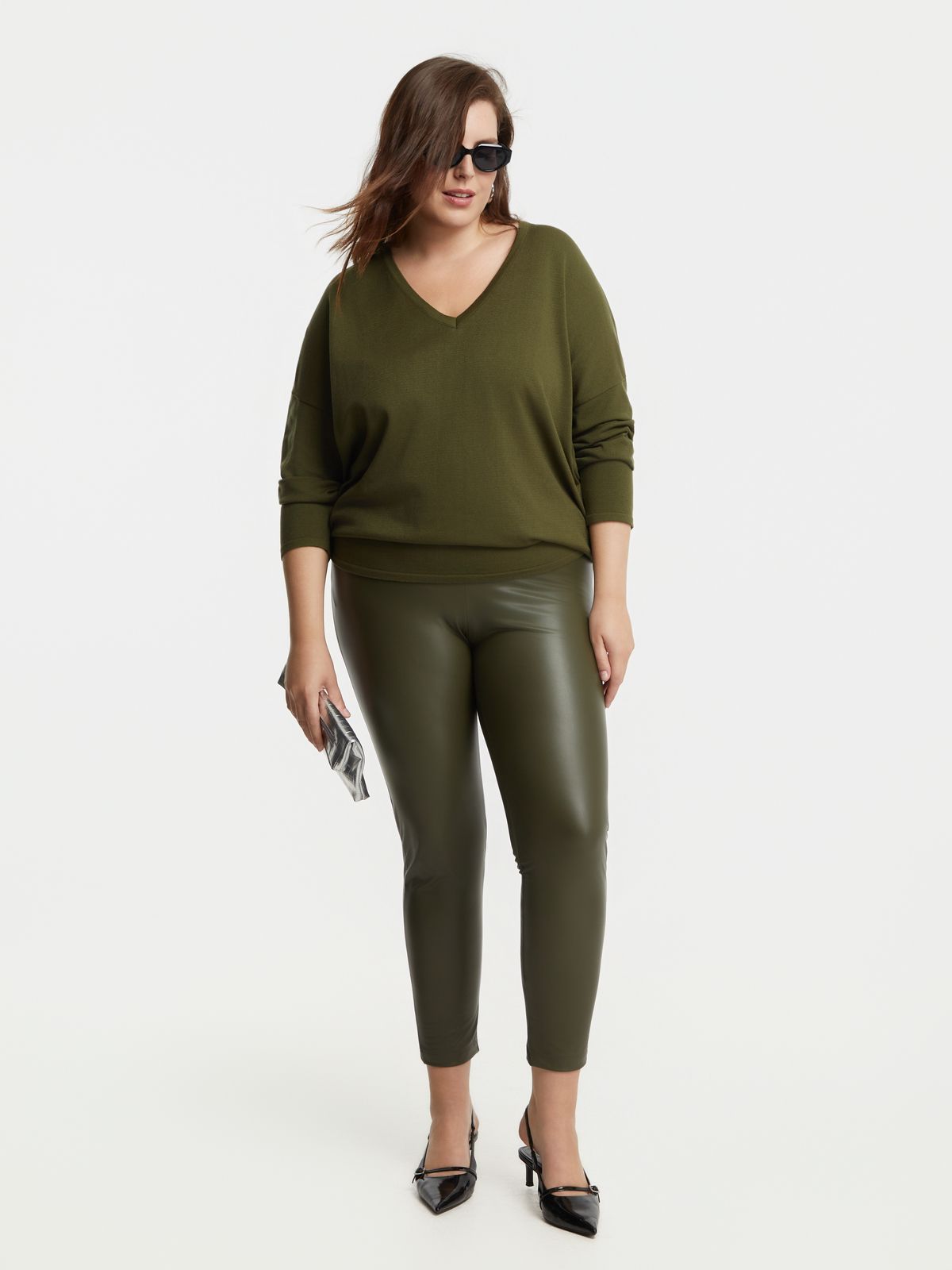Leather-look stretch leggings
