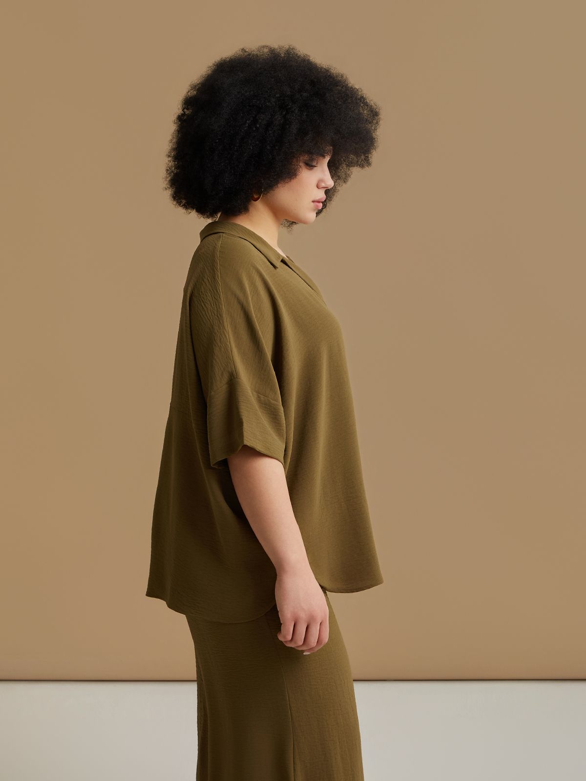 Airwashed crepe blouse with point collar