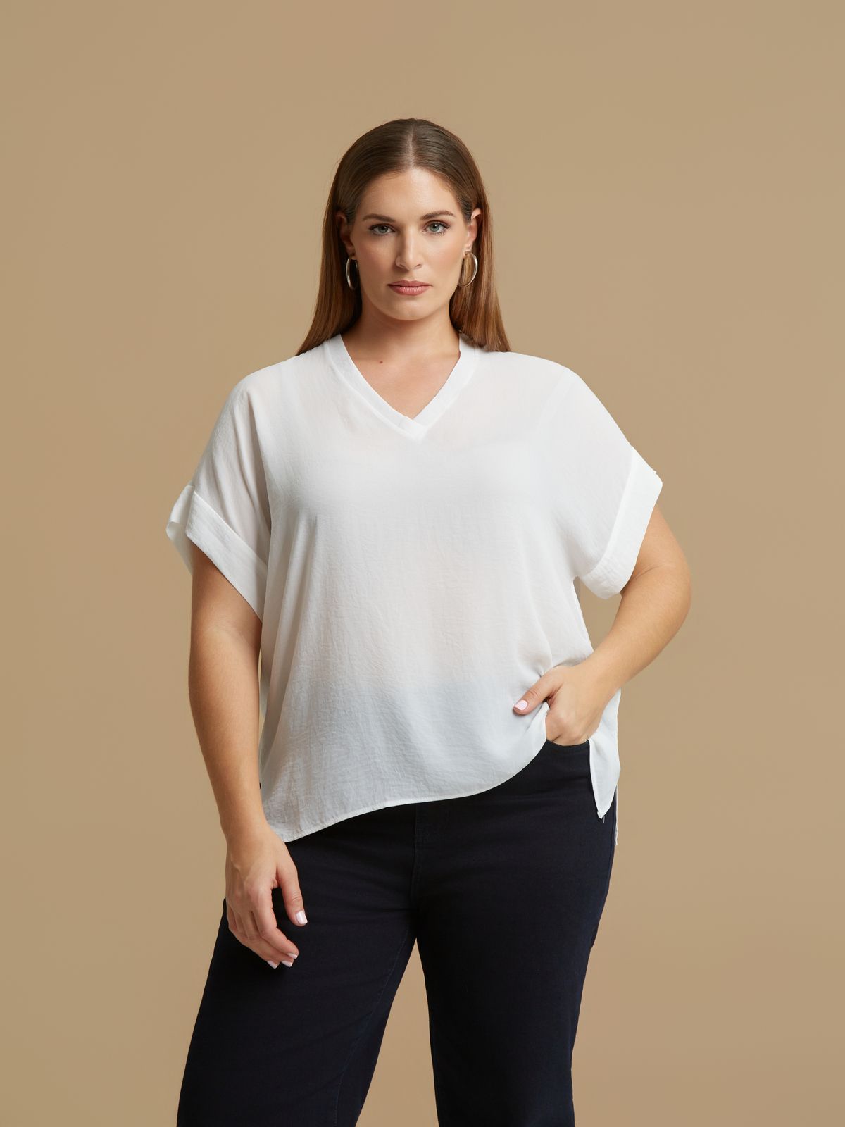 Crepe essential V-neck top