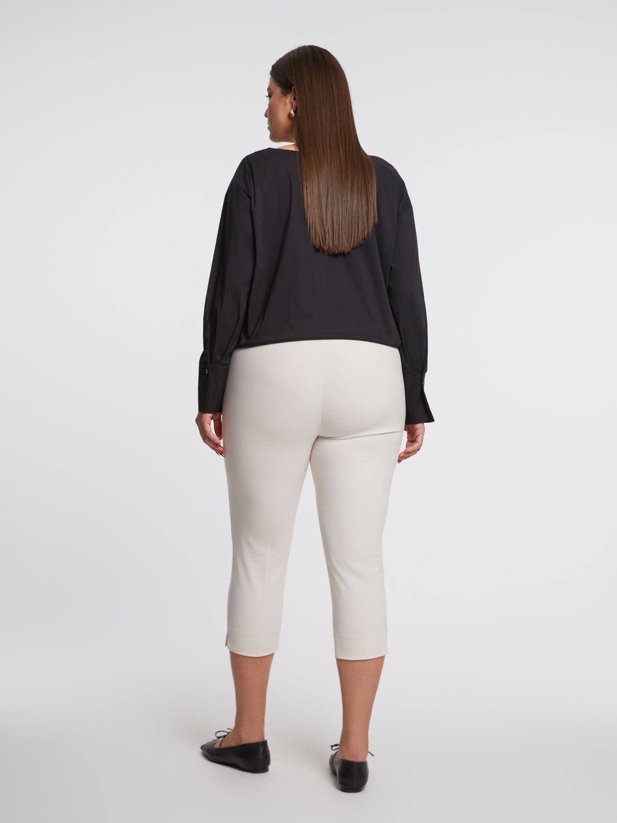 Basic cotton capri pants