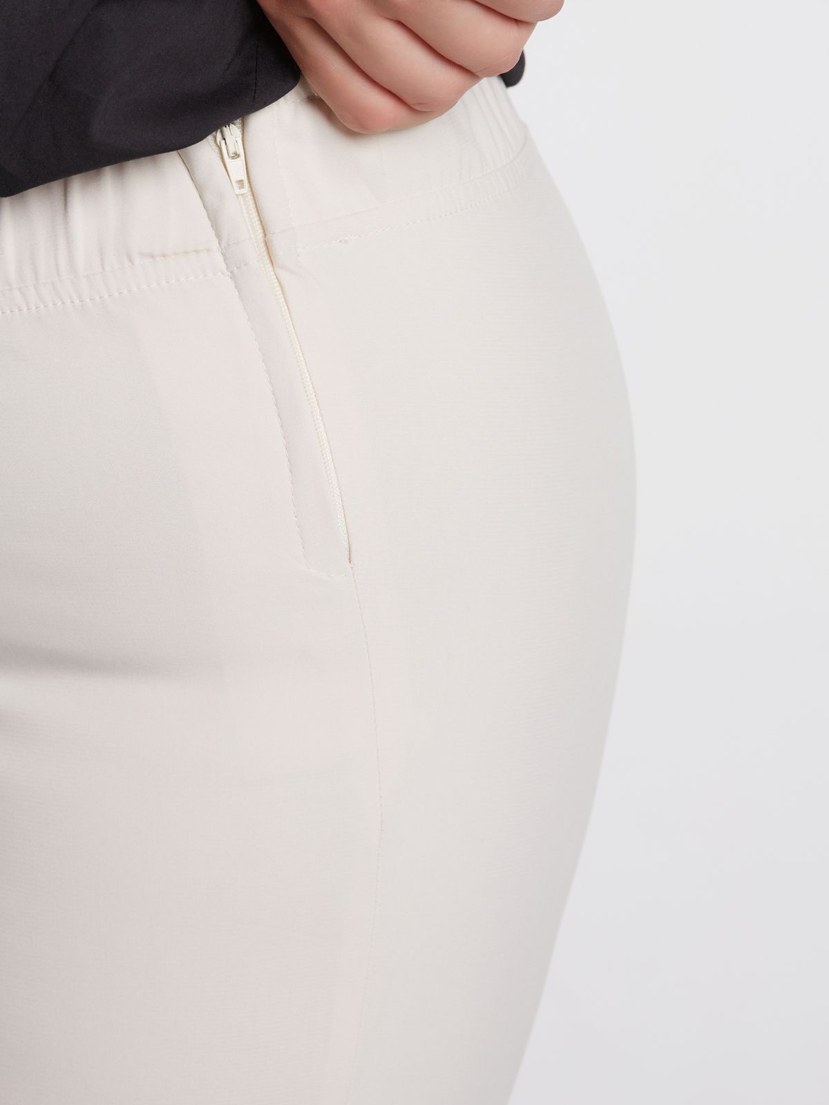 Basic cotton capri pants