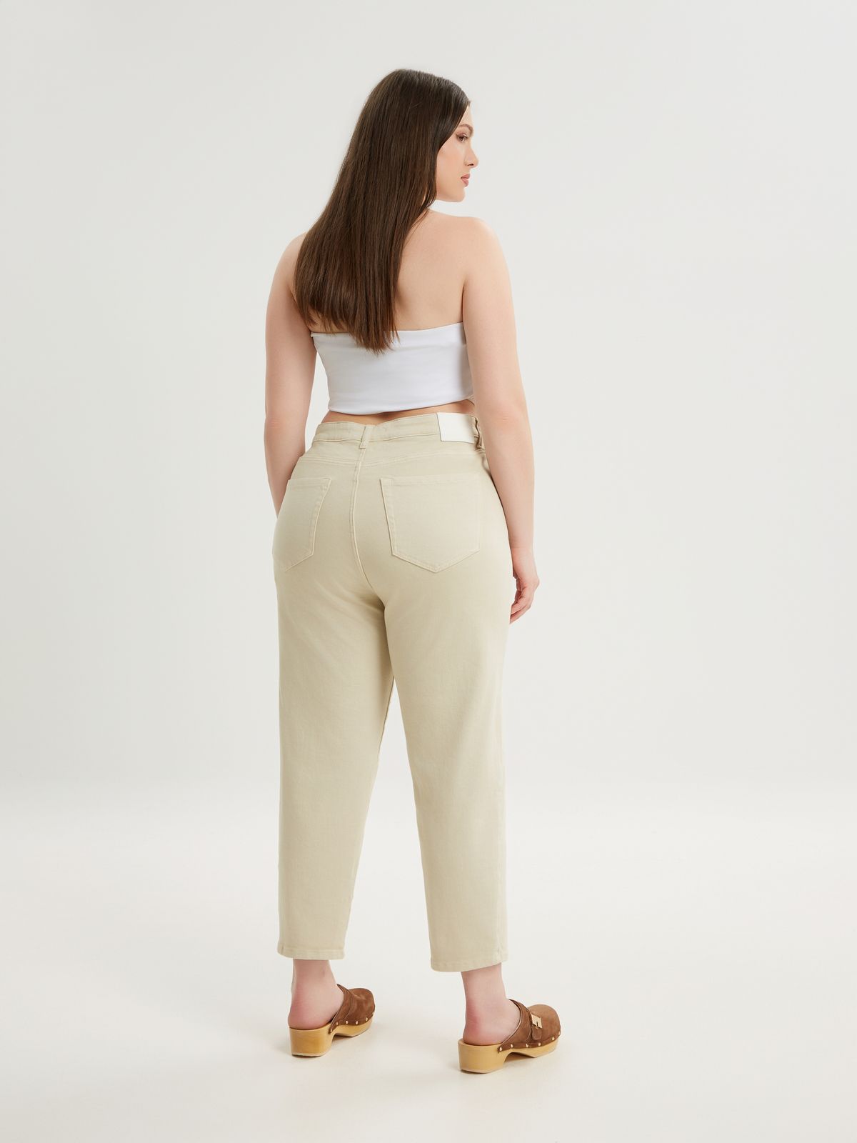 High-rise mom fit cotton jeans