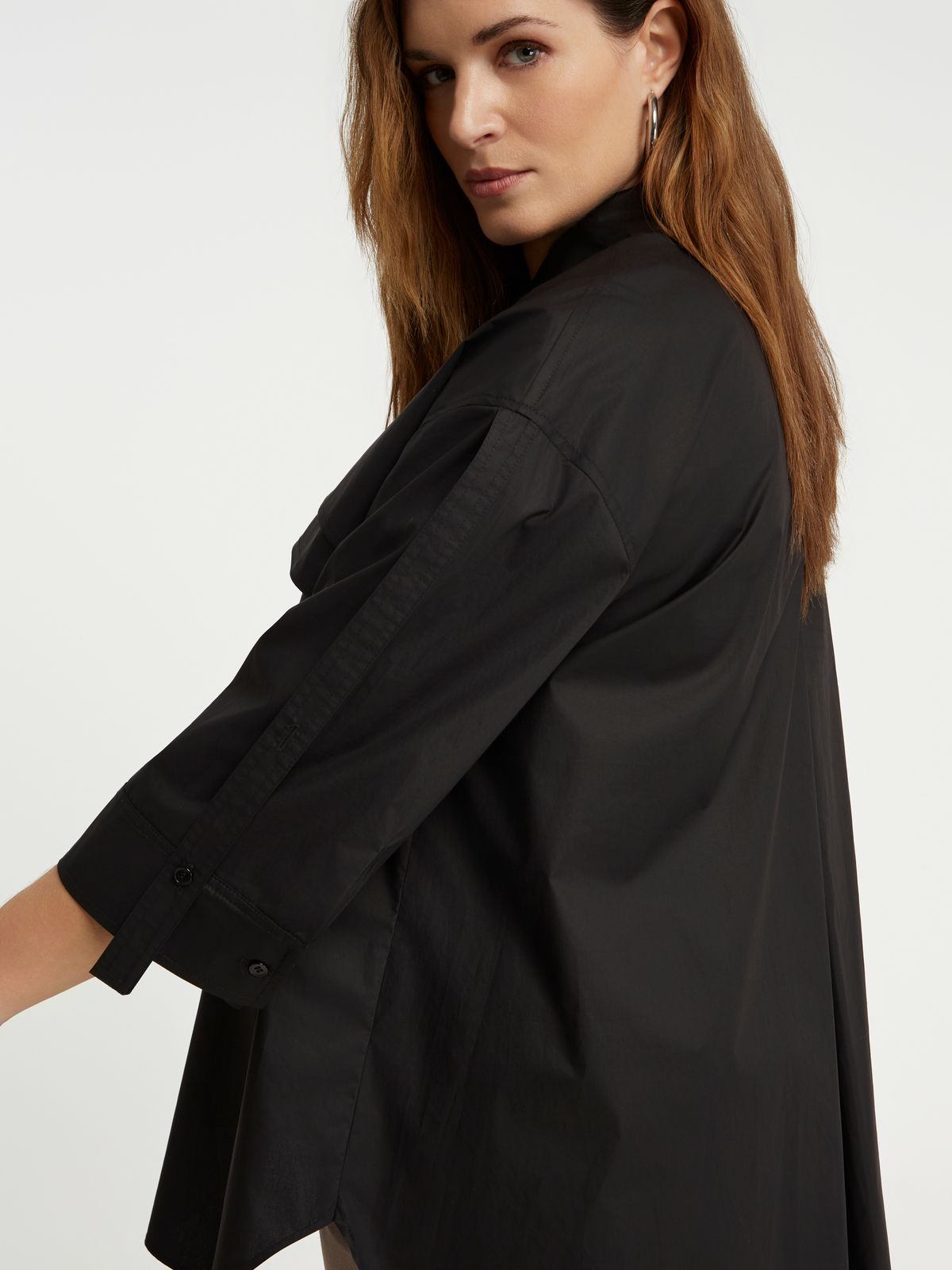 Poplin shirt with patch pockets and sleeve ties