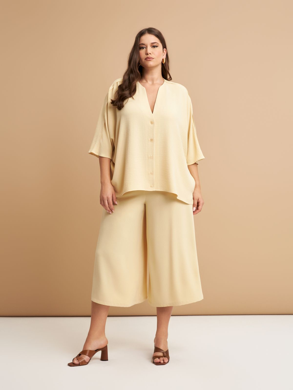 Mat Fashion Πουκάμισο κρεπ airwashed με V-λαιμόκοψη Κιτρινο, Μπεζ