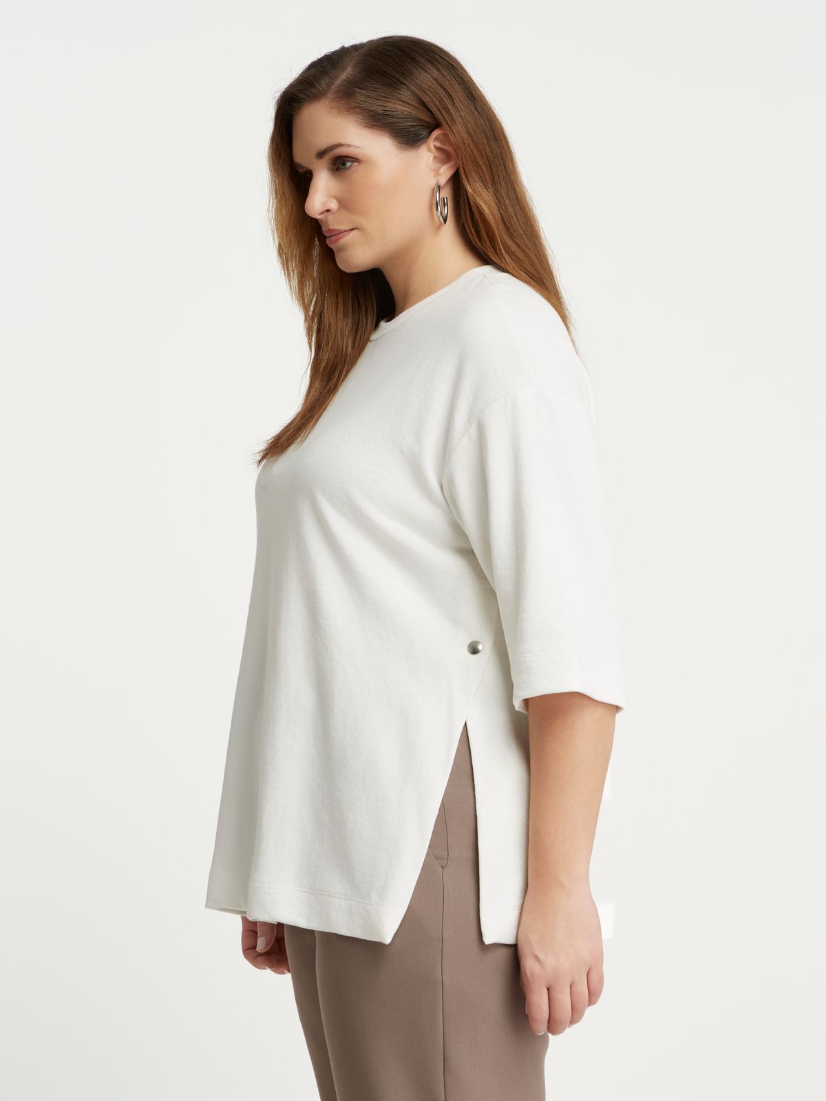 Relaxed fit sweatshirt with split hem