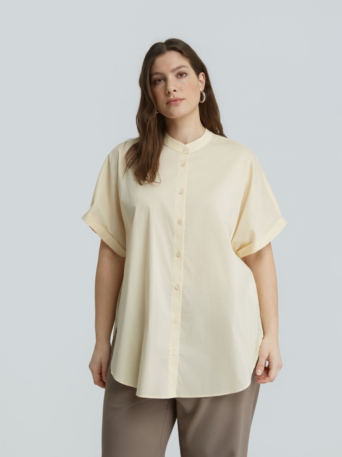 Short-sleeve shirt with 