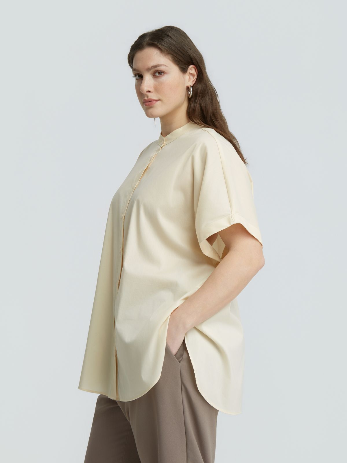 Short-sleeve shirt with 