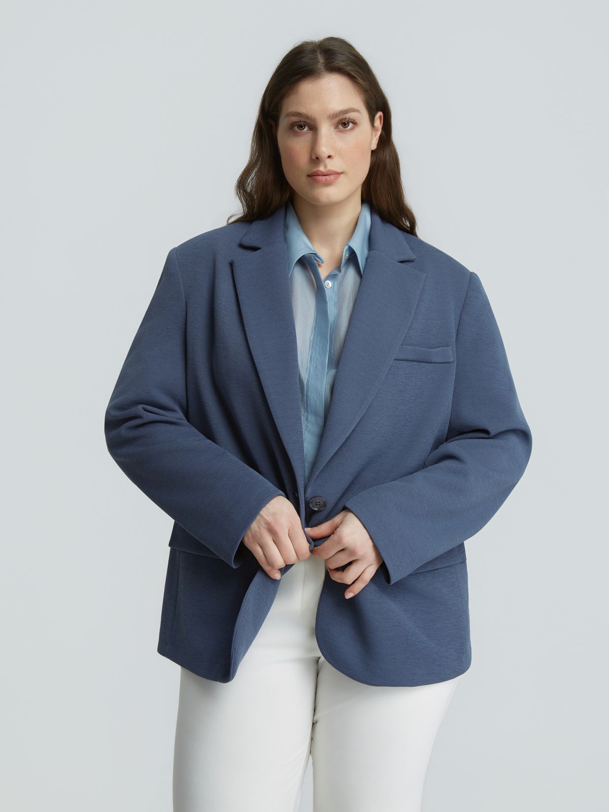 Structured buttoned blazer