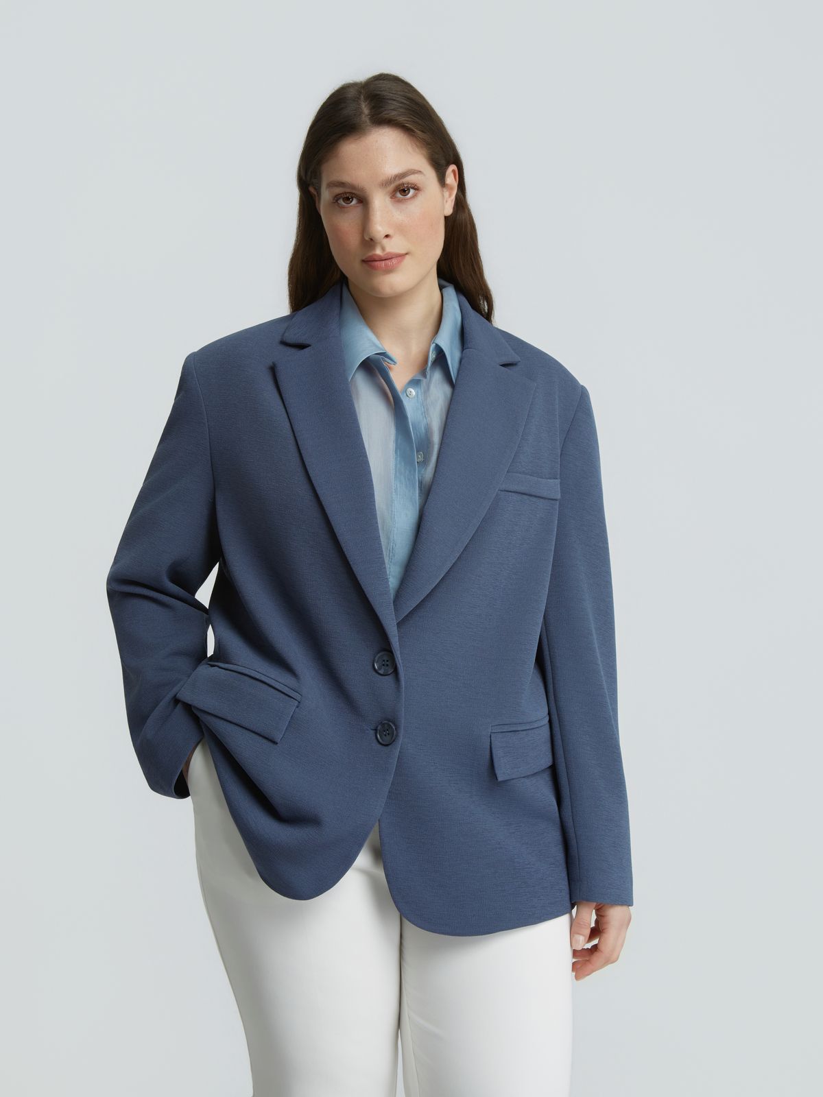 Structured buttoned blazer