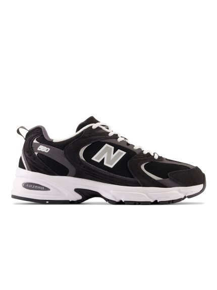 Sneakers MR530